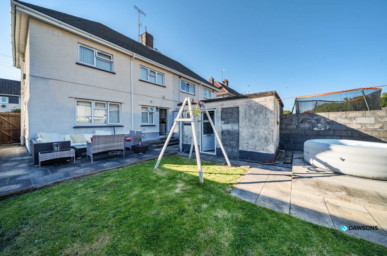 Maes Tref, Llanelli, SA15 3SY